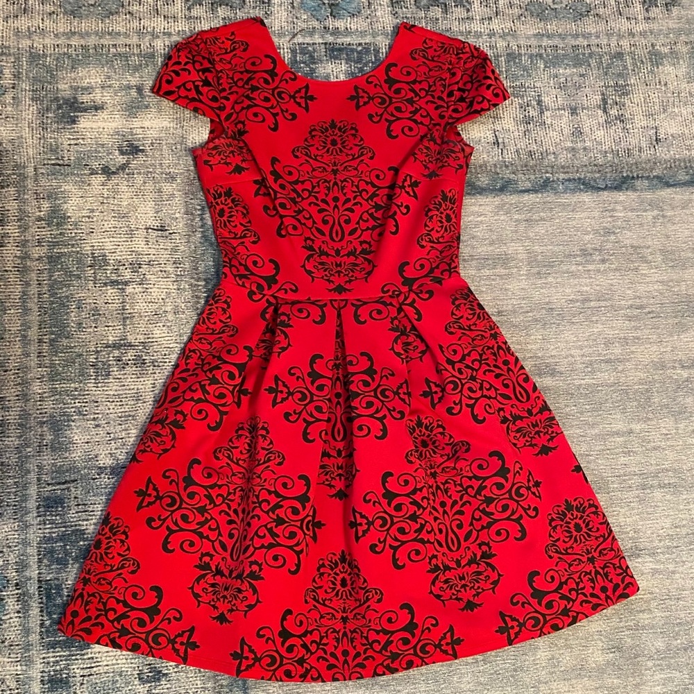 TIMELESS red formal dress